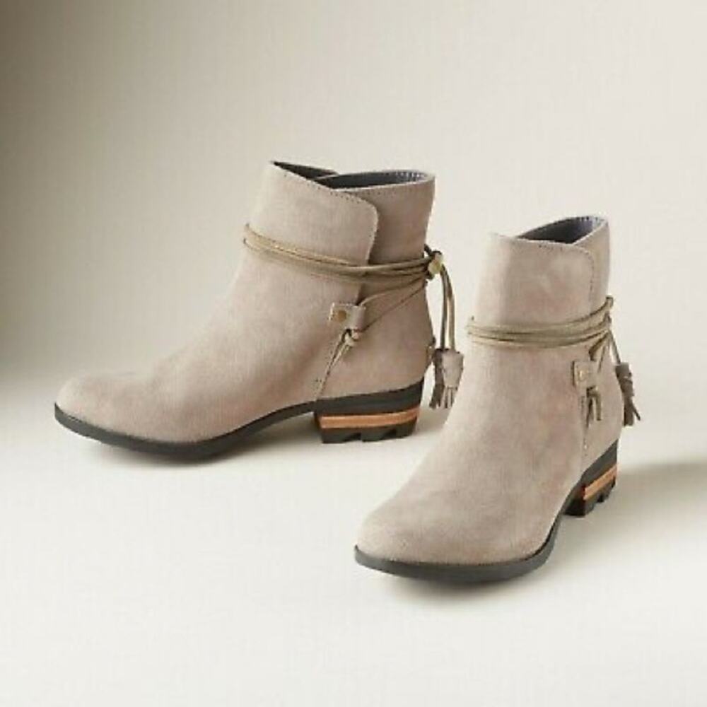 Sorel Farrah Taupe Suede Leather Wrap Around Tassel Tie Ankle Booties Size 5